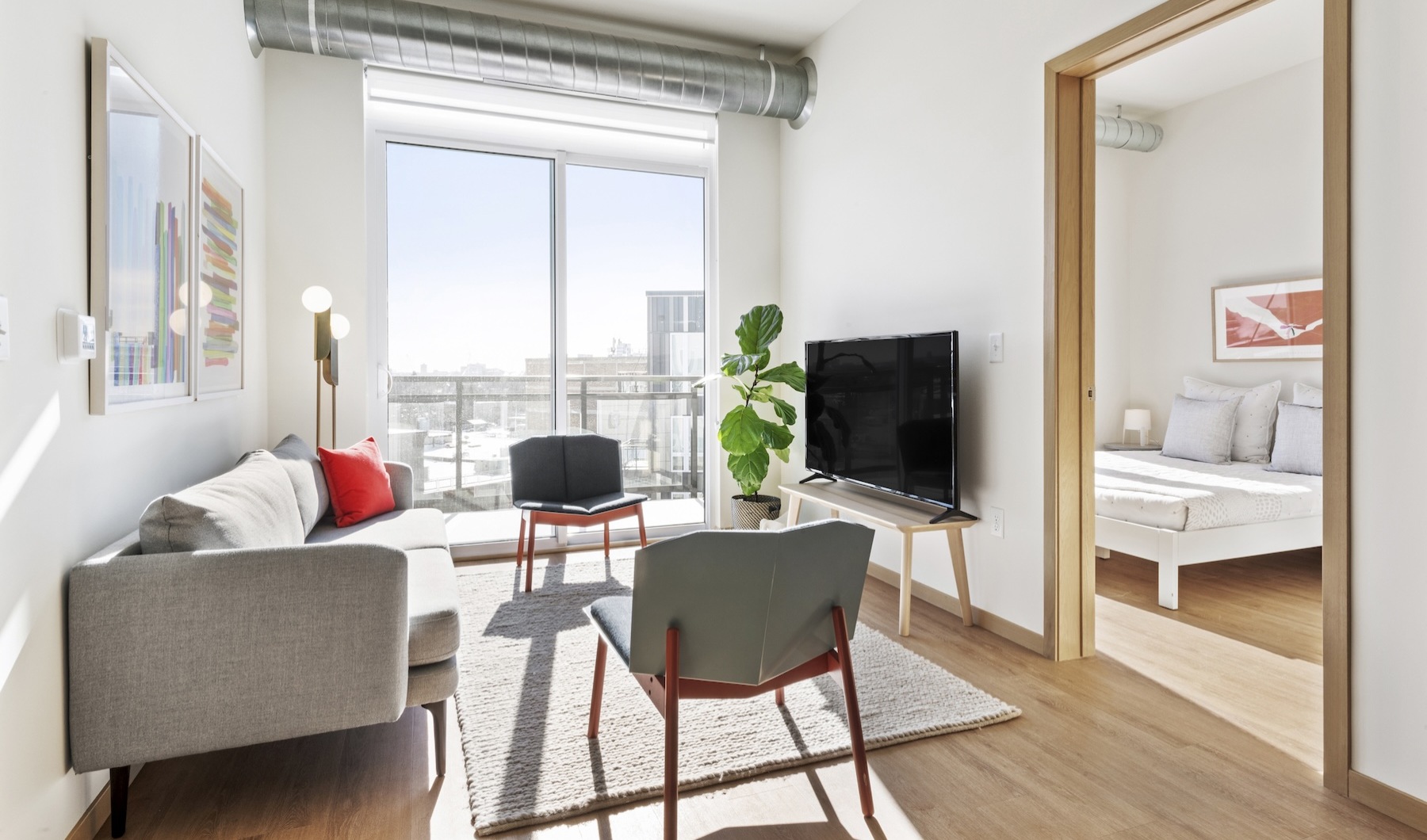 Luxury 1- and 2- Bedroom Apartments in Northeast Minneapolis.